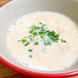 旨味たっぷり☆干しえのきの豆乳スープ